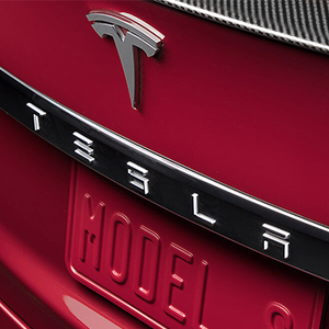 Tesla создаст музыкальный сервис