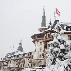 Фондю и баварский керлинг: чем заняться в отеле-замке The Dolder Grand
