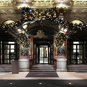 Новый год 2023 отели. Hotel Excelsior London. Hotel Gallia Luxury Milan.