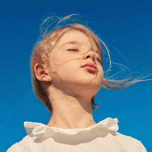 Цветное окрашивание: можно ли красить волосы детям