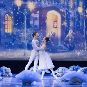 «Щелкунчик», «Ночь перед Рождеством» и «Севильский цирюльник»: новогодние спектакли «Театра в кино» — Выбор BURO.