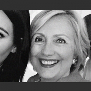 Хиллари Клинтон провела дружеские дебаты с Ким Кардашьян