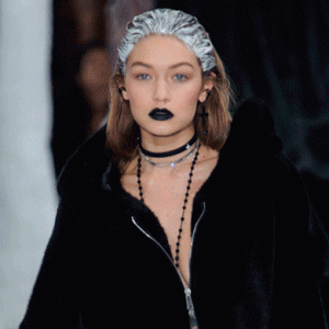 Обзор Buro 24/7: Fenty Rihanna x Puma, Lacoste, Herve Leger by Max Azria