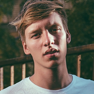 Обратите внимание: Джордж Эзра