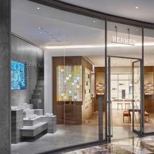 Hermès открыл первую парфюмерную библиотеку-бутик