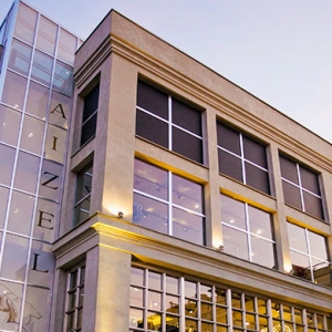 Бутик Aizel Moscow стал площадкой для стрит-арт-проекта