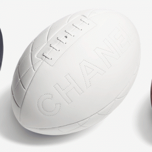 Chanel сделал мячи для регби