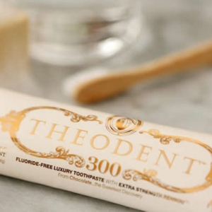 Theodent 300: Самый дорогой тюбик зубной пасты в мире