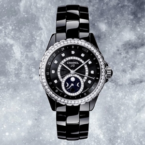 Объект желания: новые часы Chanel J12 Moonphase