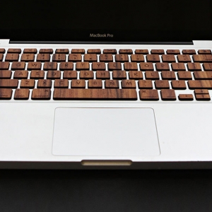 Деревянная клавиатура для MacBook