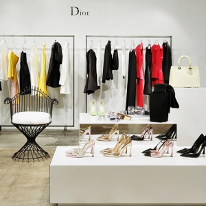 Dior открывает серию pop-up-бутиков