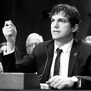 Речь Эштона Кутчера о его борьбе с детским сексуальным рабством