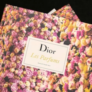 Новая книга об ароматах Dior Les Parfums