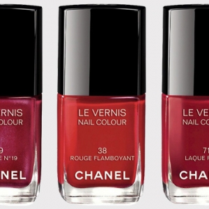 Новая гамма алых лаков Chanel