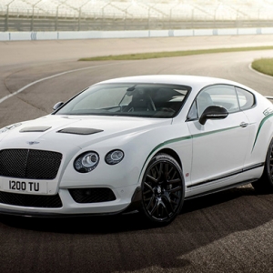 Bentley показали первые снимки модели GT3-R