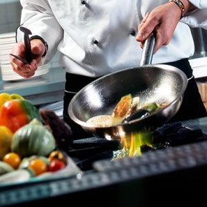 Аркадий Новиков открывает кулинарную школу