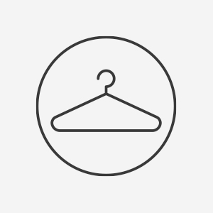 Домашние животные приглашают на показ Vetements в Instagram