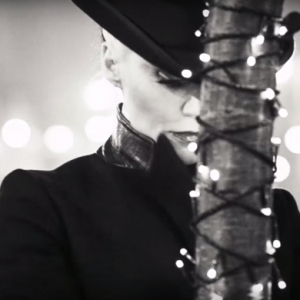 Слушаем новый трек Дафны Гиннесс и смотрим видео на него