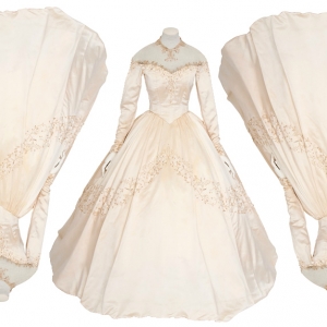 Свадебное платье Элизабет Тейлор выставят на аукцион