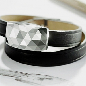 Браслет для измерения солнечного излучения