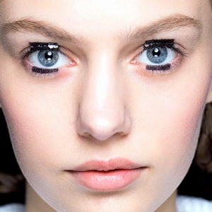 Красота в деталях: макияж с показа Dior pre-fall 2015