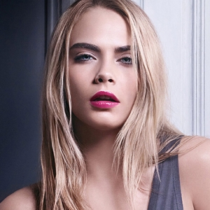 Кара Делевинь в новом видео YSL Beauty