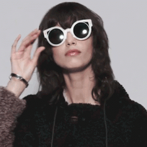 Fendi утепляется к зиме в мини-фильме Shearling Mania