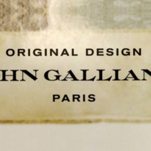 John Galliano представил новый логотип