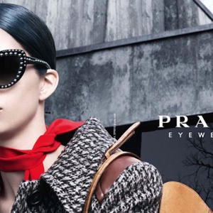 Рекламная кампания очков Prada