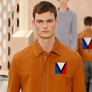 Видео с показа Louis Vuitton Menswear