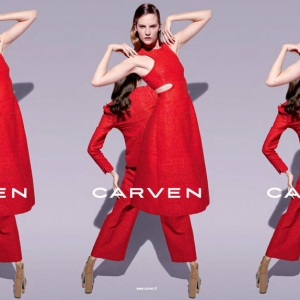 Сара Блумквист в весенней кампании Carven