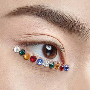 50 необычных стрелок для весеннего макияжа