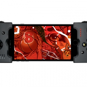 Новый гаджет позволит превратить iPhone и iPad в игровую приставку