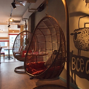 Дела семейные: ресторан \"Все свои\" на окраине Санкт-Петербурга