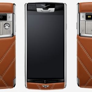 Премьера первого смартфона Vertu for Bentley