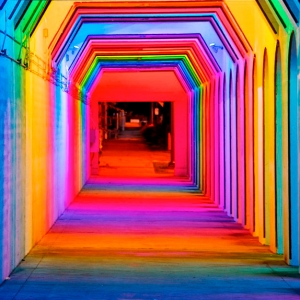 Радужный тоннель \"LightRails\" в штате Алабама