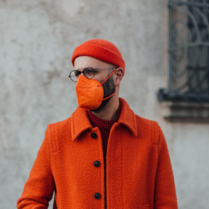 Казаки и яркие пальто. Что носили гости Недели мужской моды в Милане