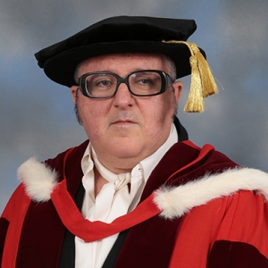 Альбер Эльбаз получил докторскую степень Royal College оf Art