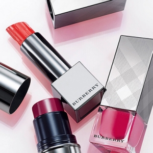 Новая коллекция макияжа Burberry