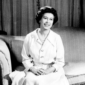 «Как бы ни темна была смерть, свет и жизнь сильнее»: 20 цитат Елизаветы II о любви и будущем