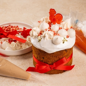 Панеттоне с миндалем и куличи с бабочками: 14 лучших пасхальных десертов от московских шефов