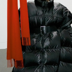 Какую одежду носить зимой? Вот пять модных идей для морозного дня