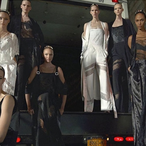 Наталья Водянова и Миранда Керр в рекламной кампании Givenchy
