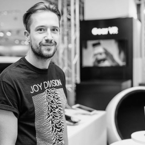 Ксения Чилингарова, Егор Корешков и другие на открытии бутика Samsung