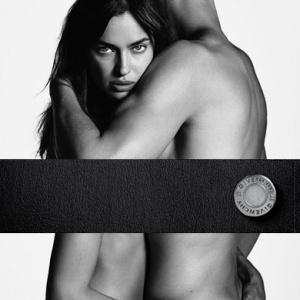 Первый взгляд: Ирина Шейк снялась в рекламе джинсов Givenchy