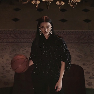 Смотрим новую рекламную кампанию Givenchy AW15—16