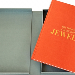 Книга о драгоценностях от Assouline