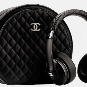 Объект желания: кожаные наушники Chanel x Monster FW 2014