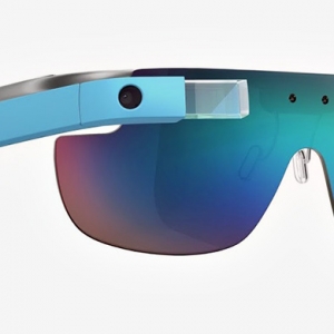 Диана фон Фюрстенберг создала оправы для Google Glass