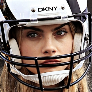 Кара Делевинь создаст коллекцию для DKNY